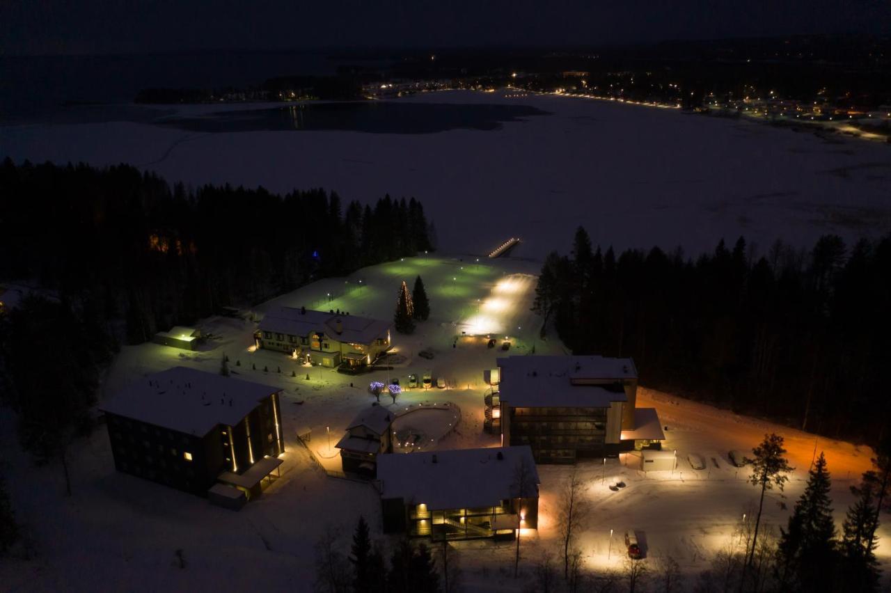 Hotel Aateli Lakeside Vuokatti Buitenkant foto