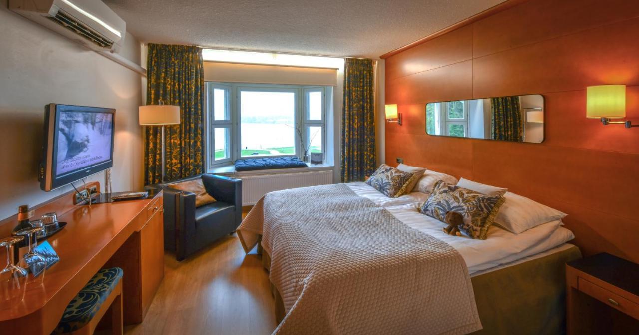 Hotel Aateli Lakeside Vuokatti Buitenkant foto