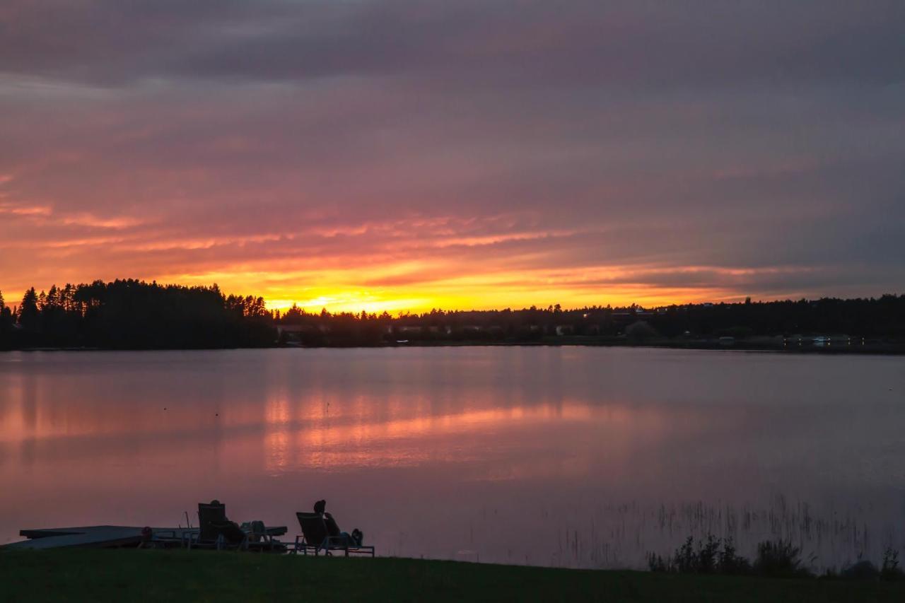Hotel Aateli Lakeside Vuokatti Buitenkant foto