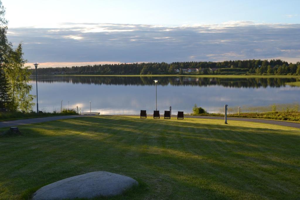 Hotel Aateli Lakeside Vuokatti Buitenkant foto