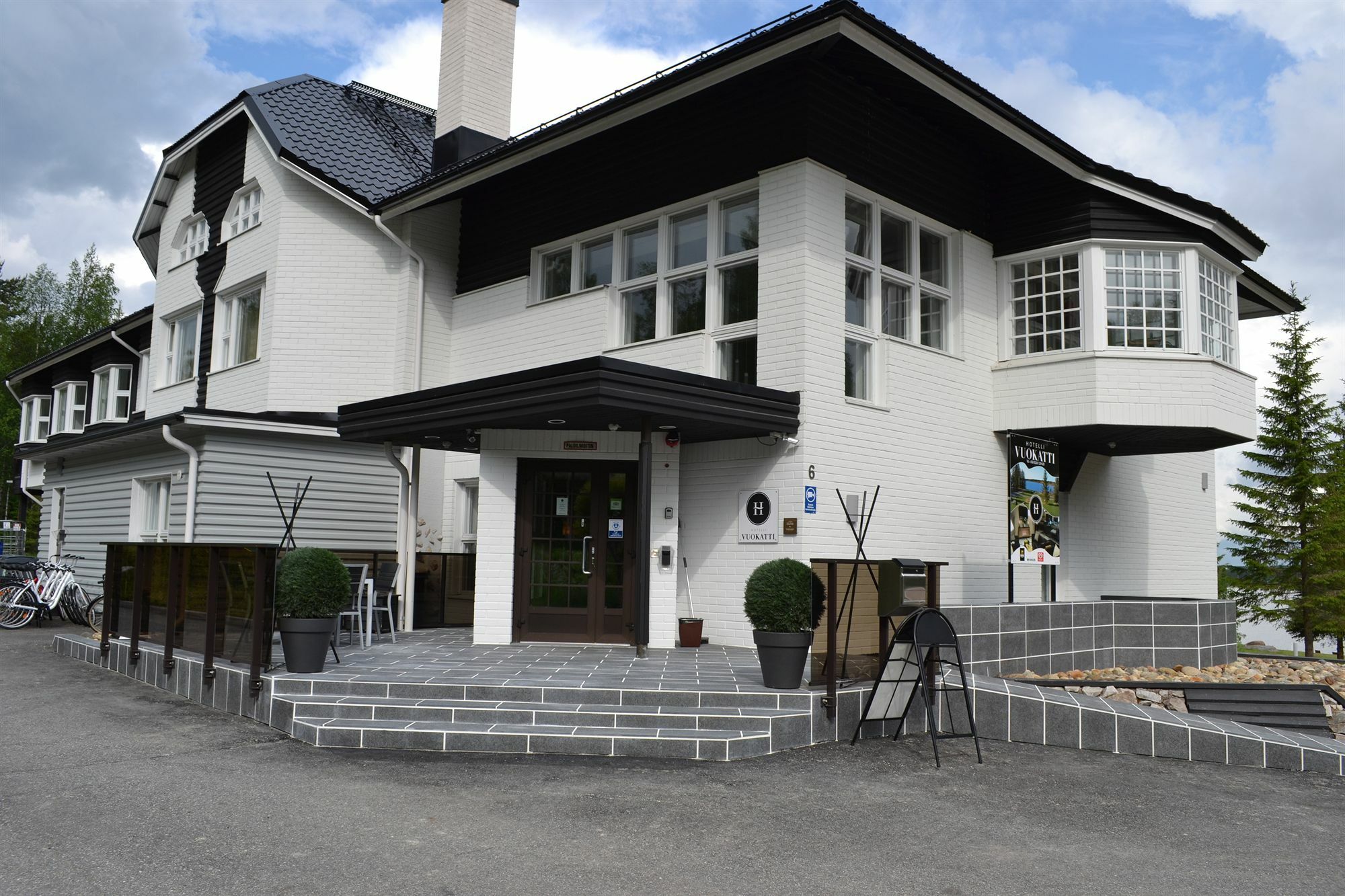 Hotel Aateli Lakeside Vuokatti Buitenkant foto