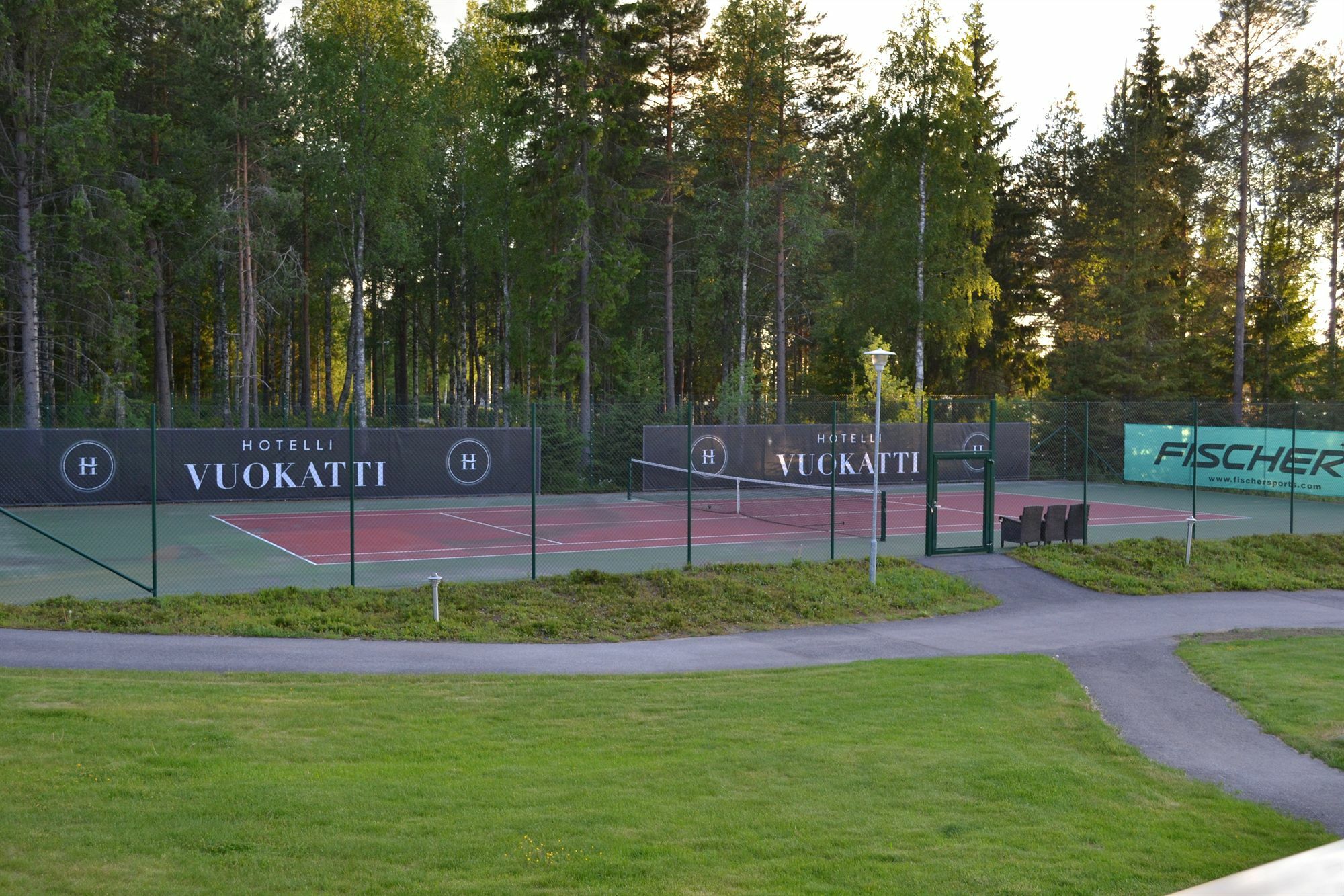 Hotel Aateli Lakeside Vuokatti Buitenkant foto